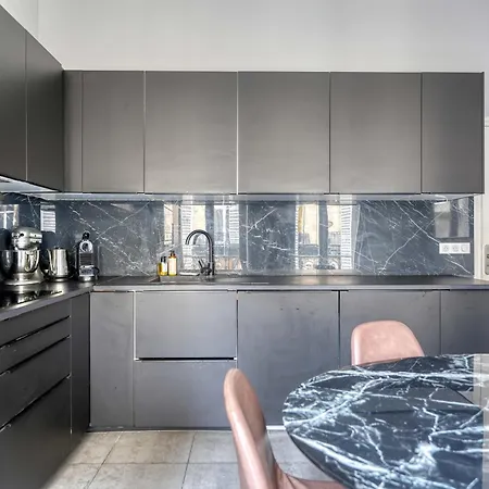 Apartament Bugeaud Luxury Paryż