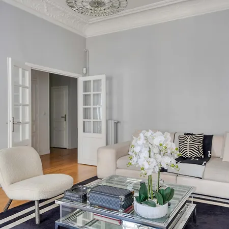 Апартаменты Av Experiences - Bugeaud Luxury Париж