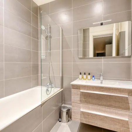 Daire Av Experiences - Bugeaud Luxury *